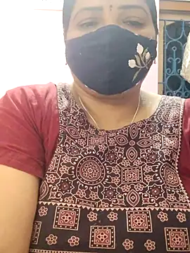 Snapshot of lathikaqueentamil chatting on October 5, 2025, 5:00 pm lathikaqueentamil online show from October 5, 2025, 5:00 pm