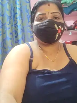 Snapshot of lathikaqueentamil chatting on October 12, 2025, 5:34 pm lathikaqueentamil online show from October 12, 2025, 5:34 pm