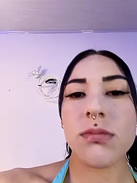 Madison charlotte online show from September 18, 2025, 7:21 am