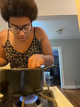 Tu GataLinda online show from November 20, 2025, 5:12 pm