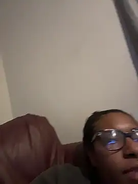 Tu GataLinda online show from November 23, 2025, 2:55 am