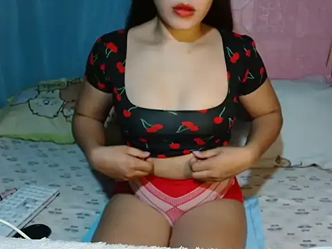 JuicyPussy4u online show from November 6, 2025, 10:27 am