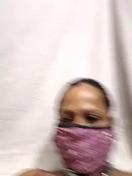 shalubhabhi69 online show from November 6, 2025, 7:04 pm