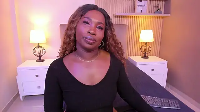 Snapshot of SerenaWinslow chatting on January 14, 2026, 12:00 pm SerenaWinslow online show from January 14, 2026, 12:00 pm