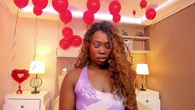 Snapshot of SerenaWinslow chatting on February 18, 2026, 12:12 pm SerenaWinslow online show from February 18, 2026, 12:12 pm