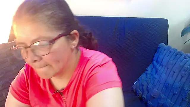 Snapshot of Linda_banks_ chatting on June 27, 2026, 2:05 am Linda banks online show from June 27, 2026, 2:05 am