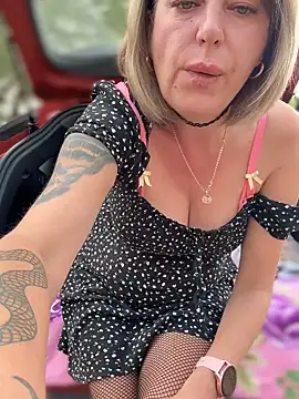 Milena-MilfaXXX online show from September 27, 2025, 3:22 am