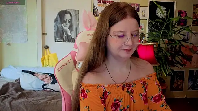 Sienna-Cow online show from September 21, 2025, 10:28 am