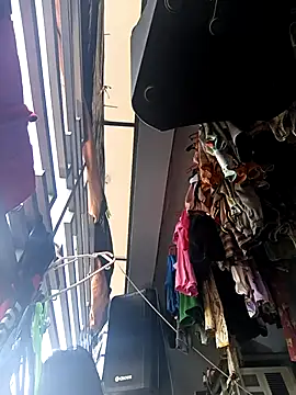 Snapshot of Uniquebeauty32 chatting on March 13, 2026, 11:33 pm Uniquebeauty32 online show from March 13, 2026, 11:33 pm