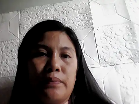 Uniquebeauty32 online show from June 8, 2026, 8:58 am