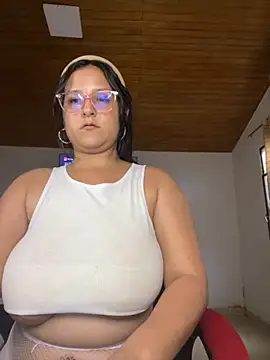 Alina0 online show from October 19, 2025, 7:14 pm