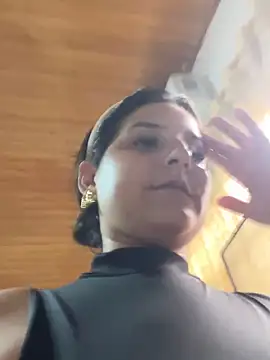 Alina0 online show from October 23, 2025, 5:12 pm