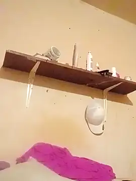 125Delfin90 online show from November 12, 2025, 6:14 am