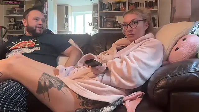 harleyblair online show from October 23, 2025, 1:32 pm