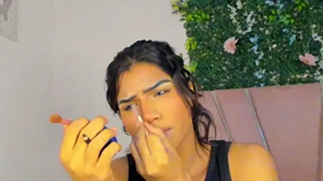 Snapshot of bxby_dolls chatting on November 18, 2025, 5:01 am bxby dolls online show from November 18, 2025, 5:01 am