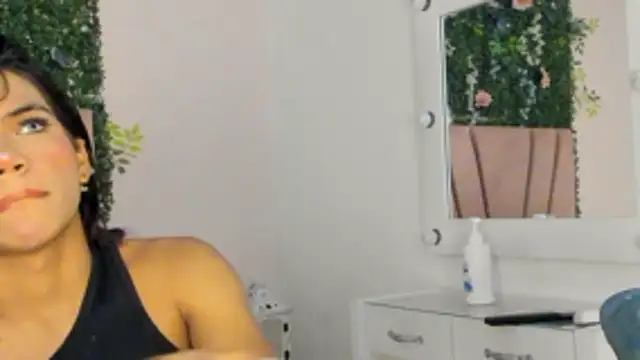 Snapshot of bxby_dolls chatting on November 20, 2025, 3:28 am bxby dolls online show from November 20, 2025, 3:28 am