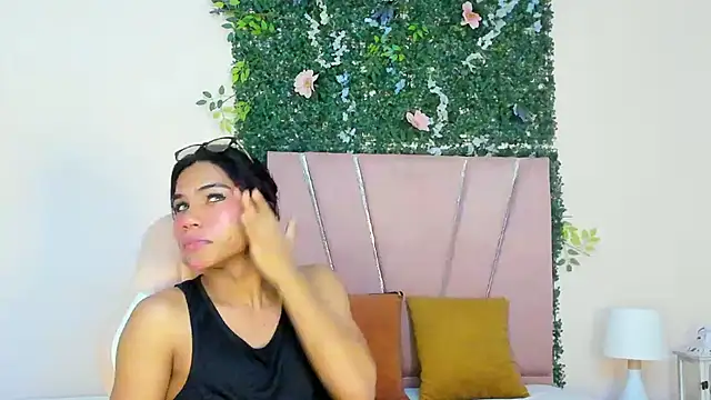 Snapshot of bxby_dolls chatting on November 21, 2025, 1:48 am bxby dolls online show from November 21, 2025, 1:48 am