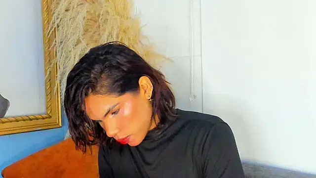 Snapshot of bxby_dolls chatting on November 25, 2025, 5:40 am bxby dolls online show from November 25, 2025, 5:40 am