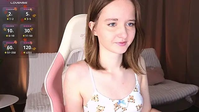 AlexsisFaee online show from November 24, 2025, 9:36 pm