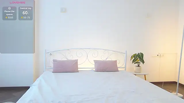 AlexsisFaee online show from March 3, 2026, 7:47 am