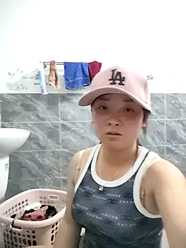 Snapshot of asian_2k chatting on October 9, 2025, 3:26 am asian 2k online show from October 9, 2025, 3:26 am