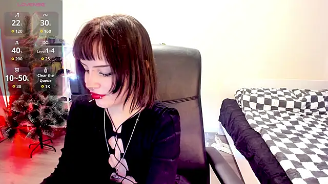 LiyaLuna online show from December 15, 2025, 12:20 pm