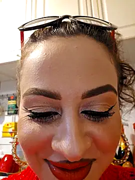 ShineBright88 online show from February 17, 2026, 8:59 pm