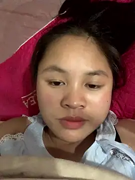 NhuFox online show from January 17, 2026, 1:49 pm