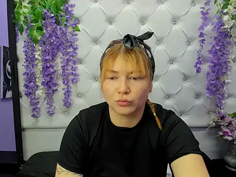 JuliettaRousse69 online show from September 9, 2025, 12:26 pm