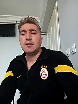 mert0359 online show from October 6, 2025, 9:51 am