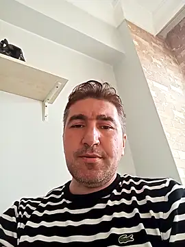 mert0359 online show from April 6, 2026, 2:18 pm