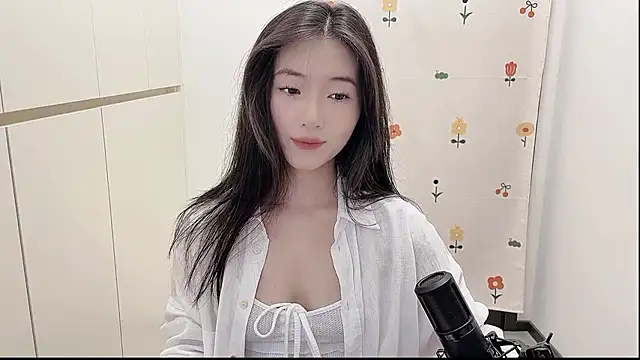 Rosalind xixi online show from September 23, 2025, 8:39 am