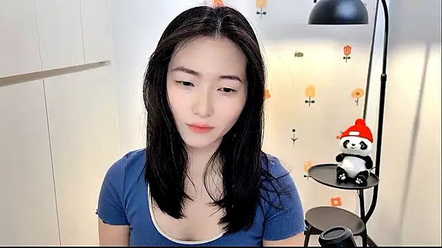 Rosalind xixi online show from November 30, 2025, 11:47 am