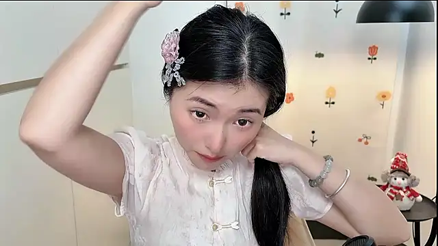 Rosalind xixi online show from April 8, 2026, 8:25 am