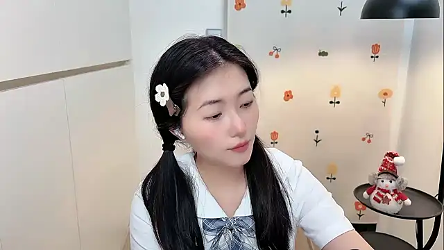 Rosalind xixi online show from April 21, 2026, 4:19 am