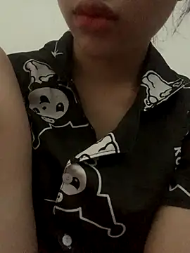 Nguyenha11 online show from October 2, 2025, 9:38 am