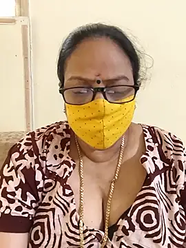 Snapshot of heera-rani chatting on July 8, 2026, 5:56 am heera-rani online show from July 8, 2026, 5:56 am