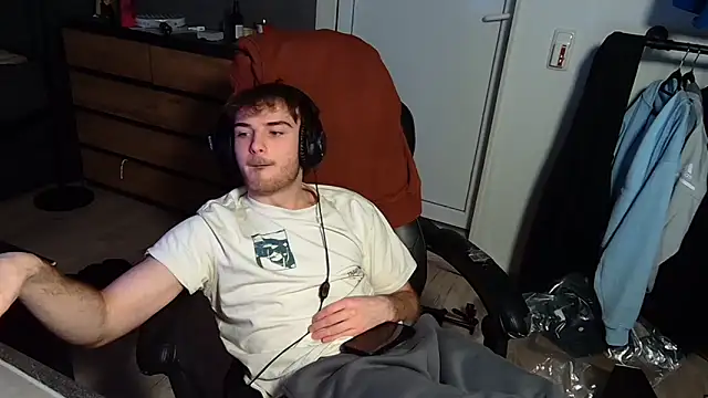 Rudi2007Eye online show from February 15, 2026, 8:27 pm