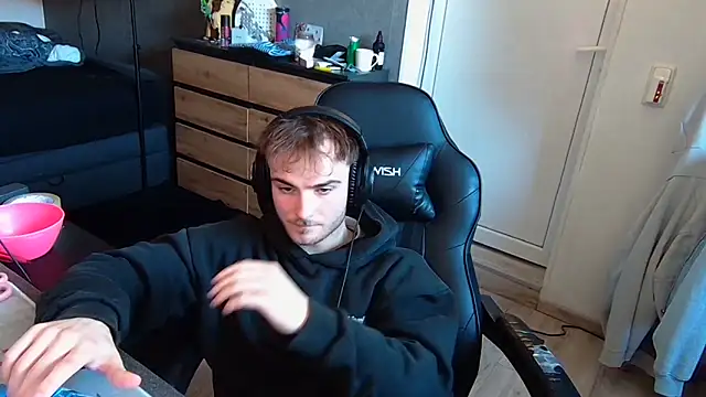 Rudi2007Eye online show from March 23, 2026, 1:26 pm