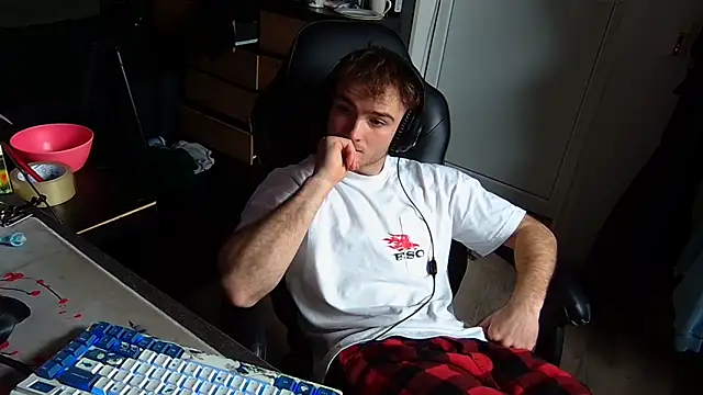 Rudi2007Eye online show from April 1, 2026, 9:10 am