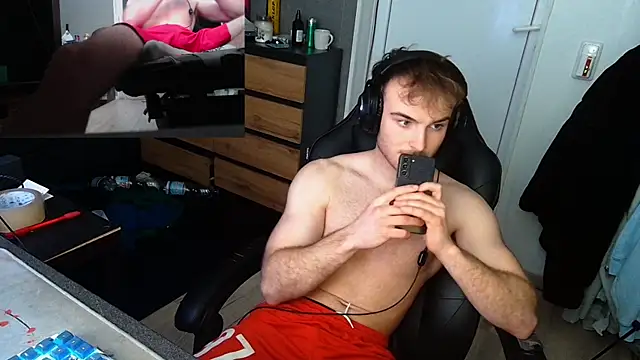 Rudi2007Eye online show from April 3, 2026, 6:28 pm