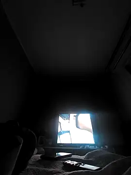 NegativeCleat4 online show from April 24, 2026, 12:35 am