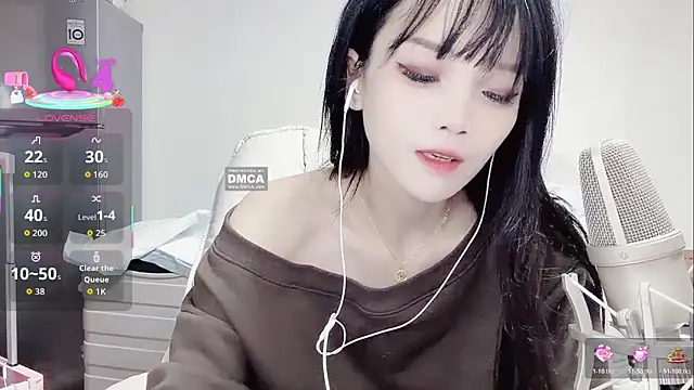 Snapshot of twlilybae chatting on March 29, 2026, 3:17 am twlilybae online show from March 29, 2026, 3:17 am