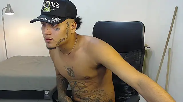 crow black00 online show from September 18, 2025, 2:57 am