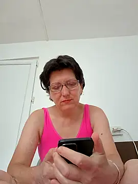 Snapshot of Vera_Elle chatting on June 24, 2026, 6:12 am Vera Elle online show from June 24, 2026, 6:12 am