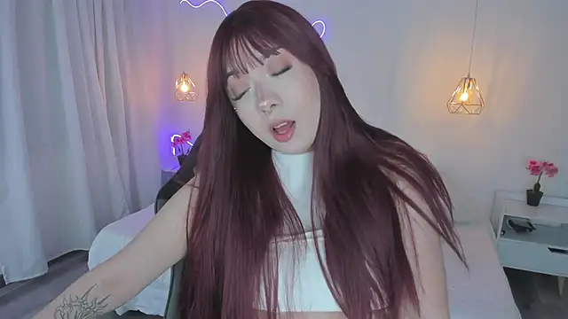 Noahcryptic online show from December 1, 2025, 5:56 am