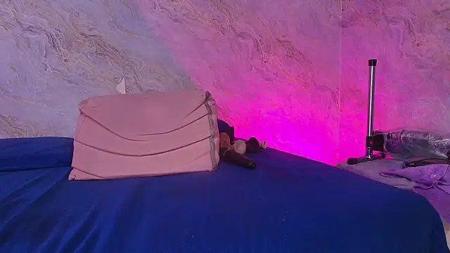 Snapshot of carol_juicyy chatting on October 8, 2025, 7:33 pm carol juicyy online show from October 8, 2025, 7:33 pm