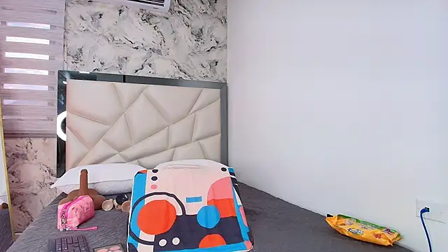 Snapshot of carol_juicyy chatting on November 26, 2025, 7:15 pm carol juicyy online show from November 26, 2025, 7:15 pm