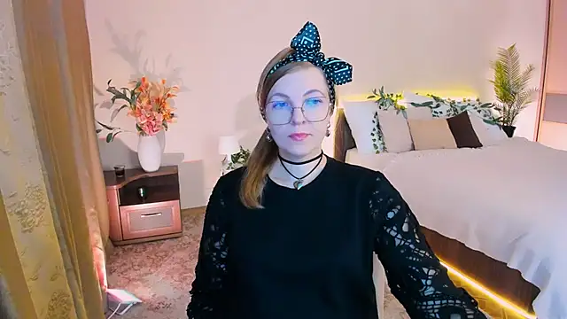 YourUniverser online show from September 30, 2025, 9:36 am