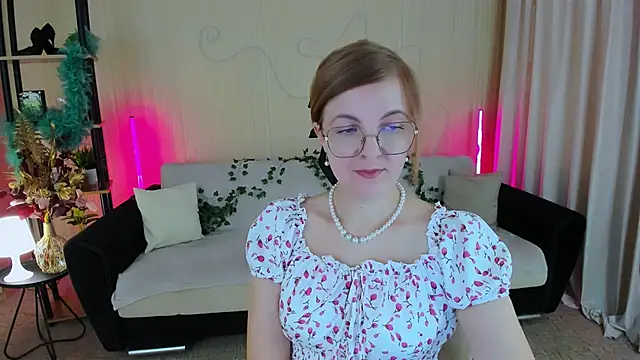 YourUniverser online show from November 17, 2025, 10:32 am